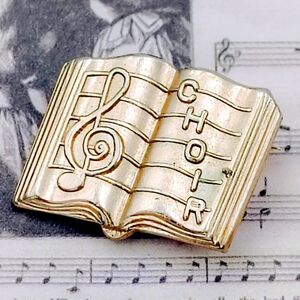 Vintage Gold Choir Music Pin